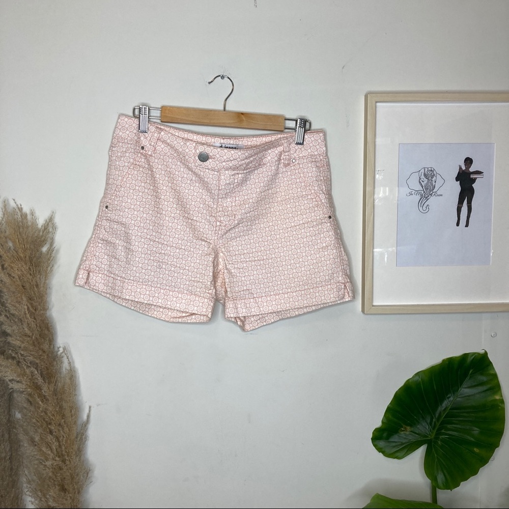 D. Jeans Pink Printed Shorts